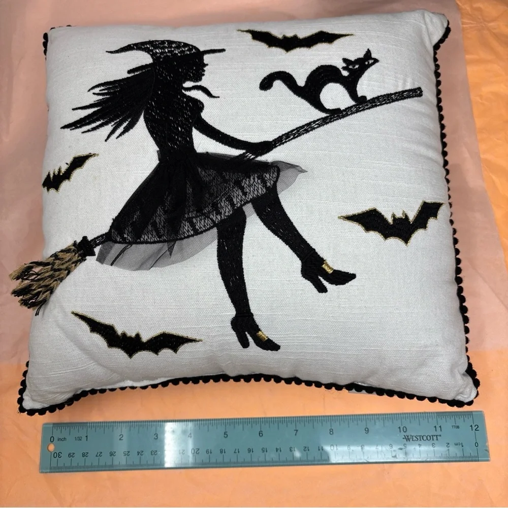 Witch on broom throw pillow & FREE black shiny purse used - Picture 4 of 13